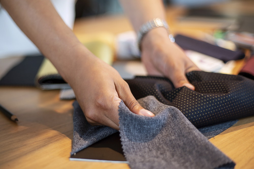 Eine Auswahl an verschiedenen Stoffen wurde vor der Herstellung des RECARO Exo Seats geprüft.