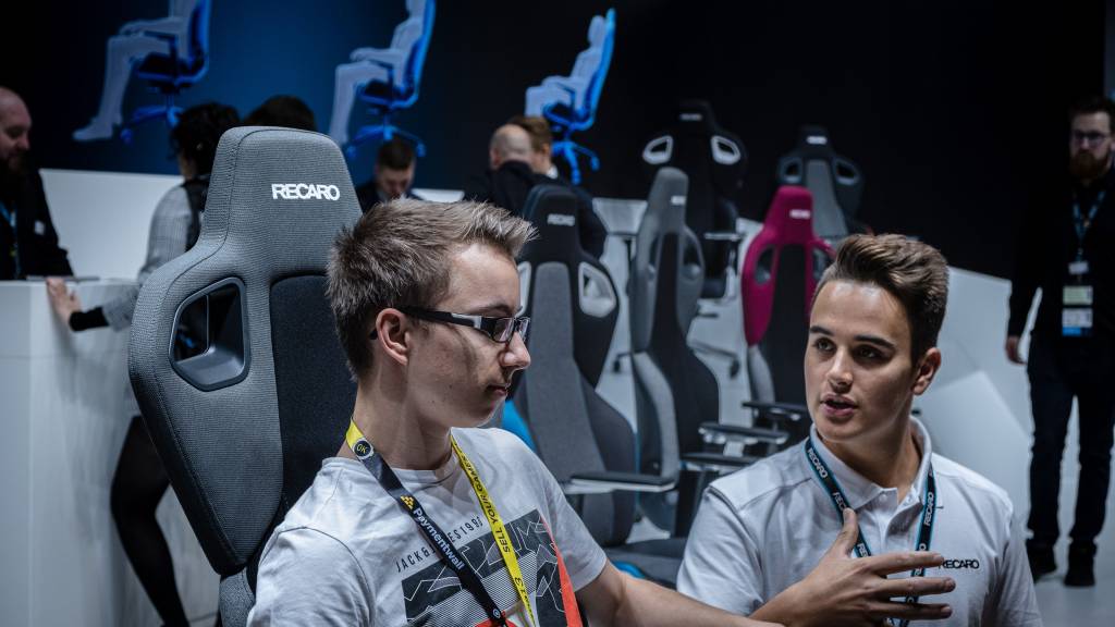 RECARO Stand auf der Gamescom 2019.